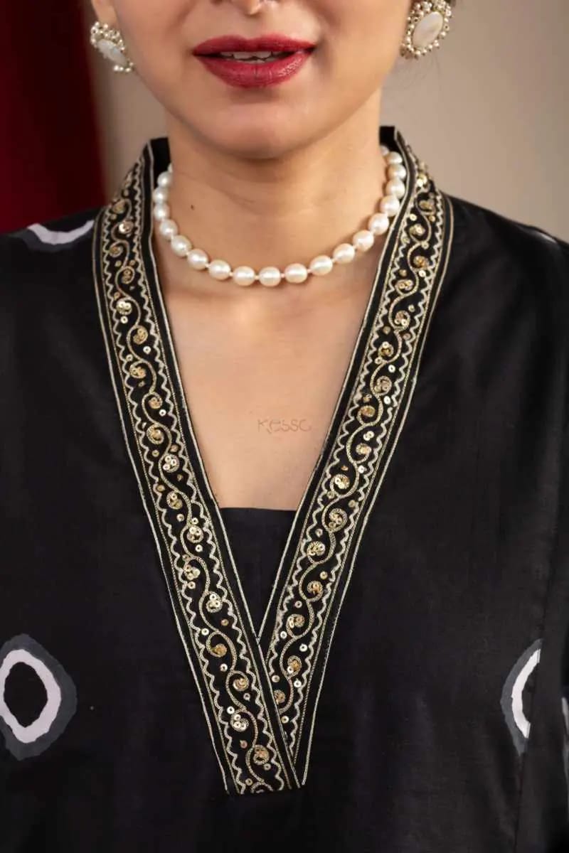 MT Embroidery Neck Cotton Designer Kurti With Bottom Wholesale Shop In Surat
